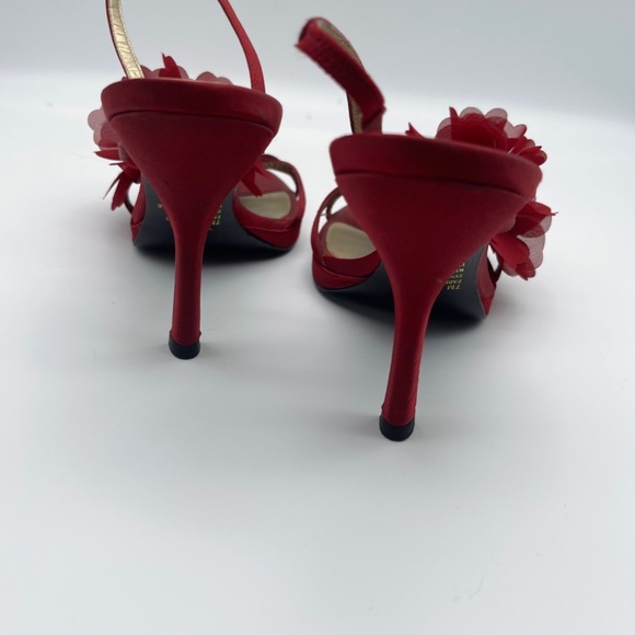 Jaqueline Ferrar Red shoes- Used- 3.5 in heel - Picture 2 of 3